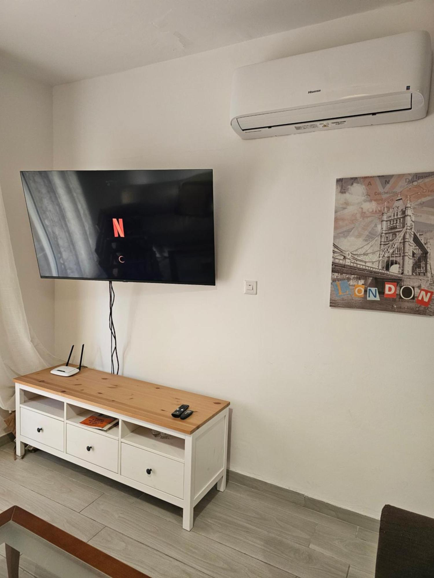 Zom Holiday Apartment Paphos Extérieur photo
